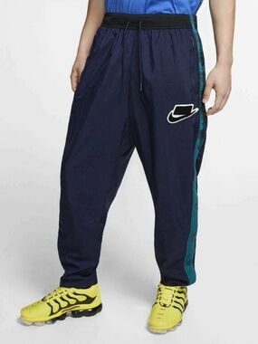 Vintage NIKE Breakaway
Track Pants 1354